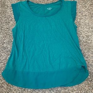 size L, green blouse